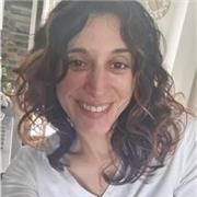 Logopedista madrelingua inglese (anche fluente in italiano e spagnolo) che si occupa sia dei pazienti pediatrici che quelli adulti