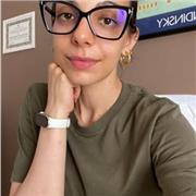 Hai bisogno di un aiuto per lo studio? Io sono pronta a cominciare. Tu?