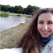 Hola! Soy una profesora de ingles cualificado. Estoy emocionada de ofrecer clases particulares para niños y adultos en 
Barcelona.