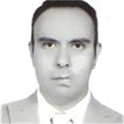 Doctor en Educación y maestría en Literatura