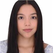 Profesional en psicología que cuenta con los conocimientos necesarios para transmitir a los estudiantes que se están formando en esta profesión