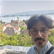 Insegnante d'inglese madrelingua, con anni d'esperienza nell'insegnamento