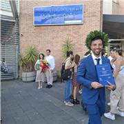 Insegnante di francese per studenti delle medie, delle superiori ed eventualmente dell'università