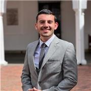 Profesor de Introducción a la Ciencia Económica para estudiantes que estén empezando un grado en Economía o en Administración de Empresas