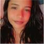 Estudiante que esta interesada a enseñar a hablar español