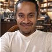 Clases prácticas de inglés y portugués con experiencia internacional en hospitalidad y agricultura