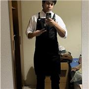 Soy un estudiante que estudia dirección de cocina y soy Peruano tengo muy buena sazón y se enseñar