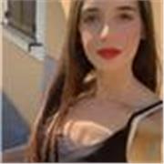 Studentessa di scienze biologiche, diplomata al liceo classico , impartisce lezioni per studenti di scuole medie,liceo e università