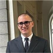 Laureato in ingegneria matematica con specializzazione in finanza quantitativa, offro ripetizioni online di matematica.