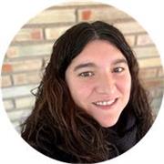 Diseñadora gráfica con más de 15 años de experiencia.