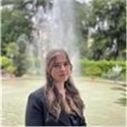 Dottoressa in lingue si rende al mille per mille disponibile per qualsiasi necessità scolastica. Specialità inglese/arabo/russo