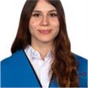 Soy graduada en Biotecnología con conocimientos en variados campos y voy a dar clase a alumnos de ESO, bachillerato, etc.
