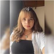 Licenciada en Literatura y Lengua Castellana y Filóloga Hispanista con experiencia en la enseñanza de español en varios contextos