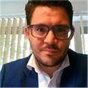 Profesor de derecho apto para todos los cursos. Con experiencia real en el sector.