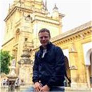 Soy un profesor con mas que 5 años de experiencia, dando clases online a individuales y grupos.