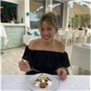 A bubbly and creative English Language teacher with a specialism in Academic English 