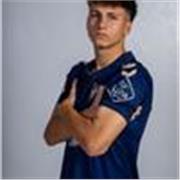 Podría dar clase a cualquier tipo de persona y cualquier tipo de deporte. Además de poder dar clases de lengua, ingles… etc