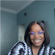 Friendly English tutor helping students build confidence, fluency, and strong communication skills.