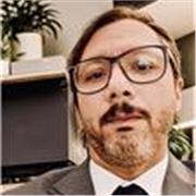 Profesor con formación y vivencia de más de 20 años en organizaciones internacionales, adapta clases a demanda de sus alumnos!