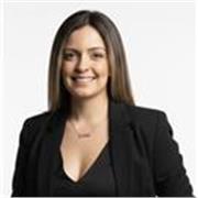 No tengo experiencia como profesora soy graduada en la universidad en hostelería y actualmente estudio comercio exterior.