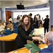 Disponibile a impartire lezioni di diritto,educazione civica e storia 