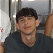 Hai bisogno di qualcuno che segua tuo/a figlio/a nello svolgimento dei compiti scolastici? 