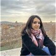 Insegnante di aiuto-compiti per scuole elementari e medie. Disponibile soprattutto online