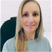 Nauczyciel języka francuskiego prowadzi zajęcia dla dzieci,młodzieży i dorosłych