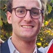 Studente universitario, diplomato col massimo dei voti al liceo linguistico