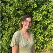 Profesora de francés e inglés desde primaria hasta grado universitario