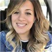 Laureanda in giurisprudenza impartisce lezioni in tutte le branche del diritto