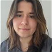 Estudiante con nivel C1 de Cambridge que quiere ayudar a los más pequeños a aprender.