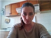 Professoressa di scienze umane impartisce lezioni di italiano e francese