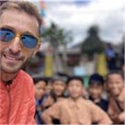 Profesor de física, química, matemáticas inglés, alemán y francés, con amplia experiencia impartiendo clases en Bachillerato y ESO