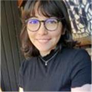 Profesora de Ingles da clases personalizadas a estudiantes de todas las edades y niveles
