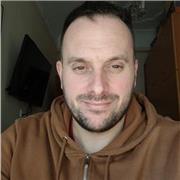 Soy estudiante de Matemáticas y ofrezco clases personalizadas, adaptándome a las necesidades de cada alumno.