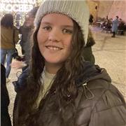 Profesora de primaria apta para todos los cursos