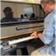 Pianista, Produttore Musicale e Ingegnere del Suono offre lezioni di PRODUZIONE MUSICALE