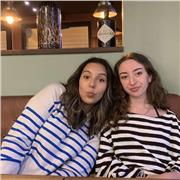 Je suis actuellement en Terminale, et je poursuis mes études dans la communication. Je suis bilingue anglais et parle couramment l’allemand. 
J’ai déjà donné des cours particuliers bénévolement. Je suis à l’écoute de l’élève et prête à lui fournir des con