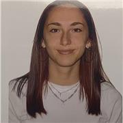 Mujer para dar clases particulares de lengua y literatura castellana, con conocimientos mínimos en enseñanza.