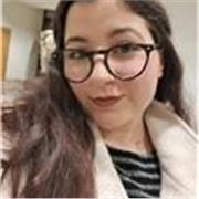 Sono paziente, mi piace il contatto con i ragazzi e mi piace insegnare cose nuove alle persone. 