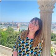 Laureata in Giurisprudenza, e diplomata al liceo scientifico, offre aiuto compiti e ripetizioni di diritto per medie e superiori