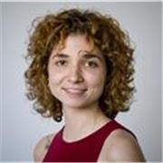 I've been an English teacher for 3 years, managing groups from 3 to 17 years old. I keep the classes dynamic