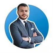 Profesor de inglés imparte clases a todas las edades. Con gran experiencia enseñando a niños, adultos . Preparación por Cambridge