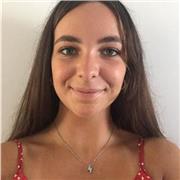 Estudiante universitaria de Ingeniería de servicios y Marketing ofrece clases de apoyo para alumnos de primaria y secundaria