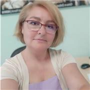 Offro lezioni private a studenti di scuole elementari e medie, tutte le materie.