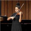 Profesora de violín imparte clases particulares para todas las edades y niveles