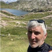 Experto docente en finanzas y economía, orientación educativa y laboral