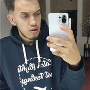 Joven Nadador, con mucha paciencia y colaboración podrá ayudarte a aprender a nadar