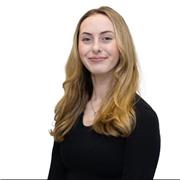 I give lessons tailored to the age group 16-18 (A Level) and am dedicated to helping them succeed.